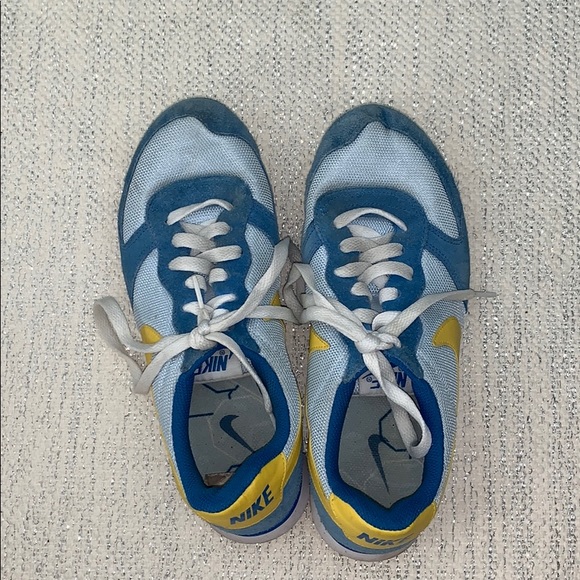 Nike Shoes - Nike sneakers